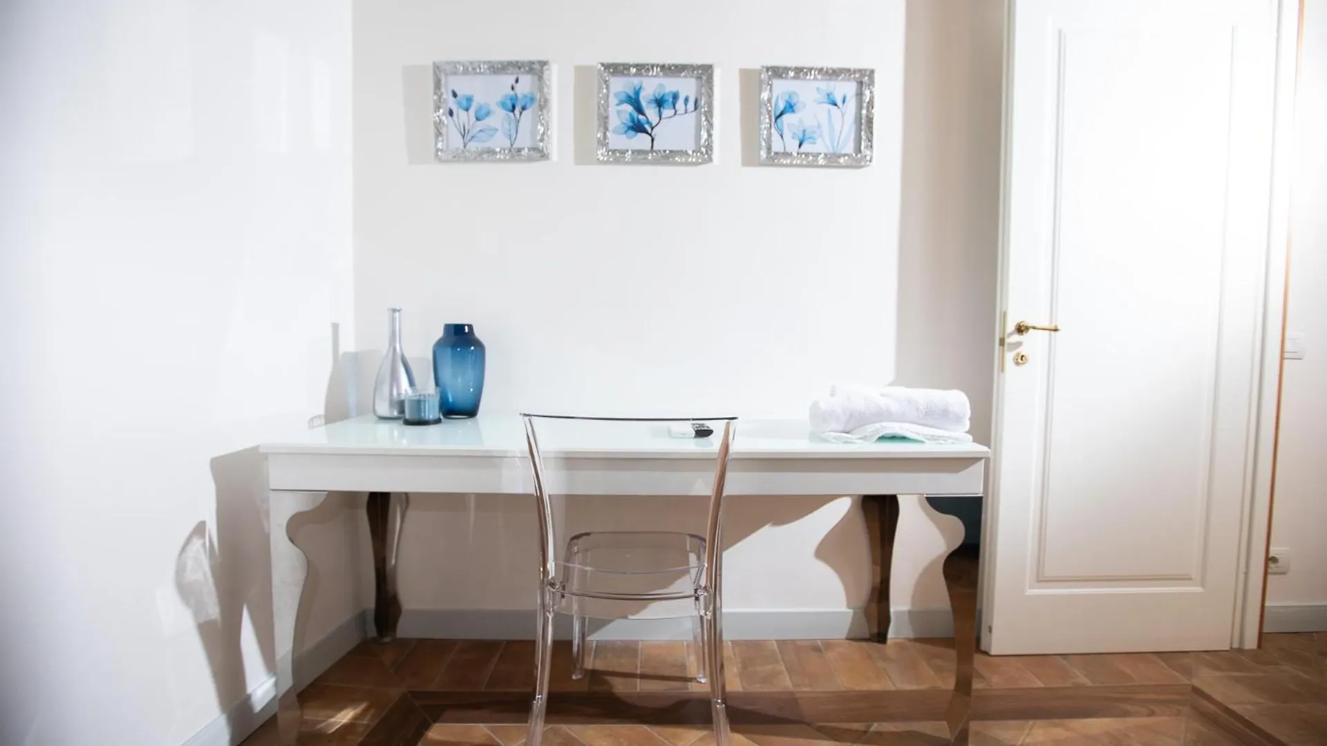 Deluxe Spanish Steps Rome Apartment