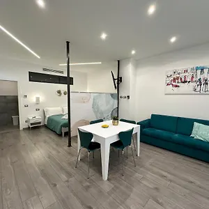Apartment San Saba Street 52, Rome