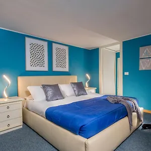  Daire Navona Blue